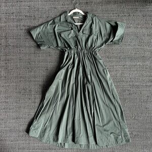 Anthropologie Maxi Cargo Dress
Size: XS
Condition: Good
